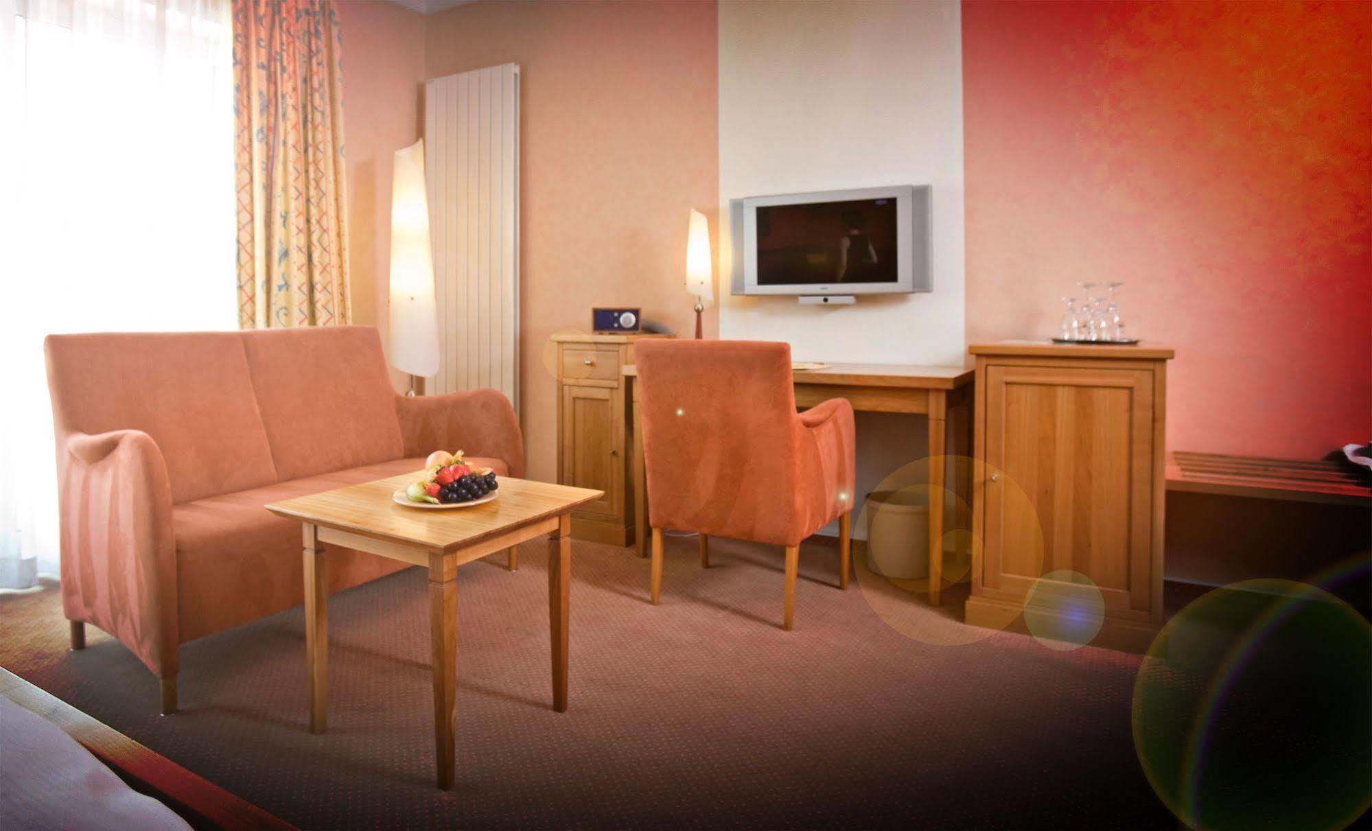 Hotel Sonne Rheda-Wiedenbrück Eksteriør billede